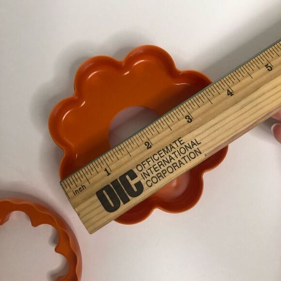 vintage tupperware nesting cookie cutters retro orange heart flower star 1656-6 - Picture 3 of 5